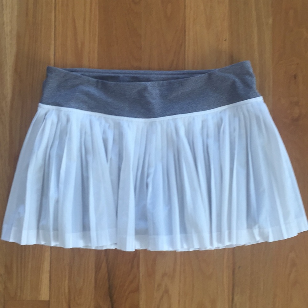 White Lululemon pleated skirt size 8
